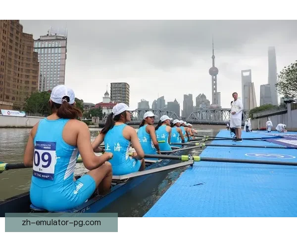 全球赛艇巅峰对决：百里风波激荡，风浪中的终极纷争